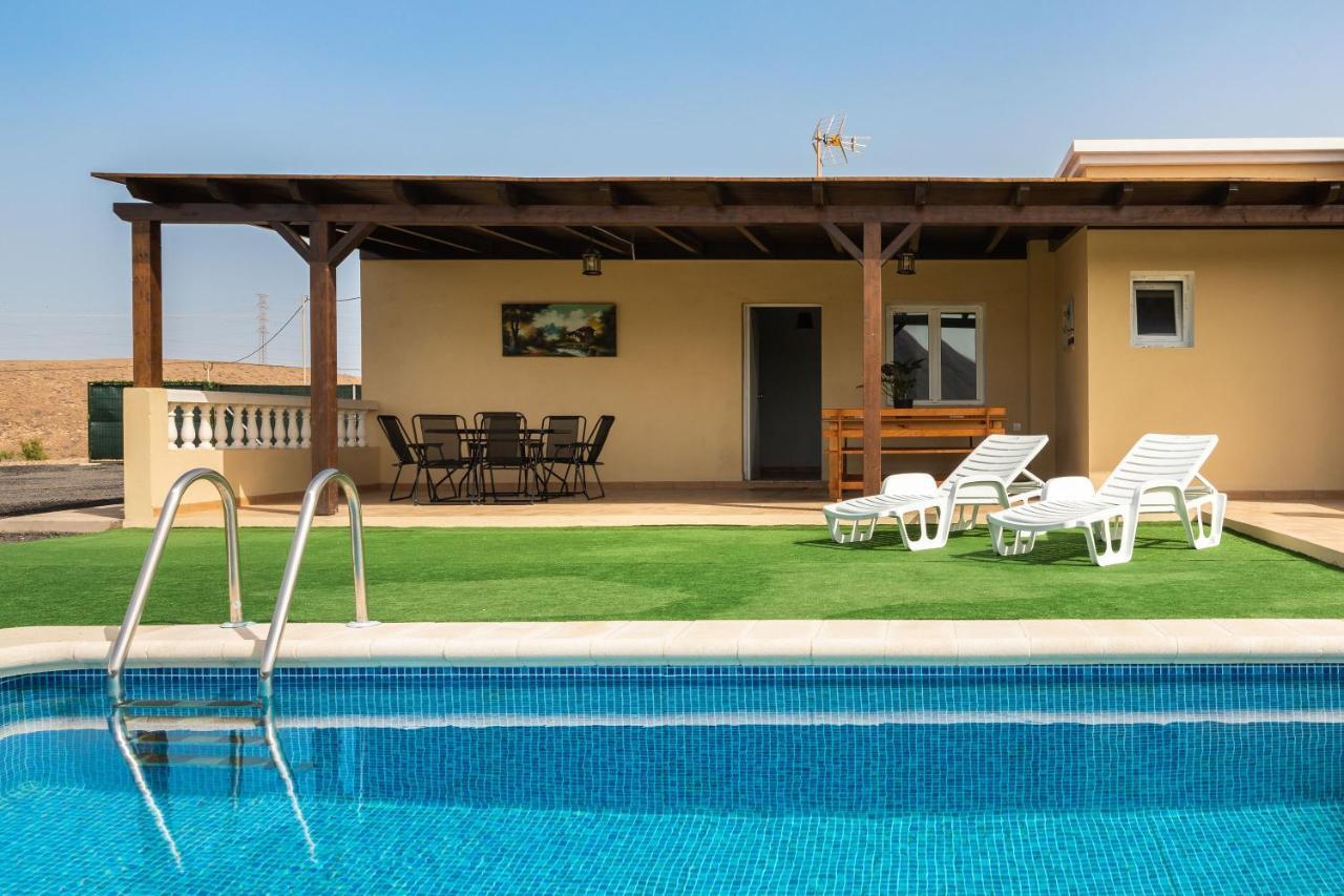 Villa Ralue Туйнехе Экстерьер фото